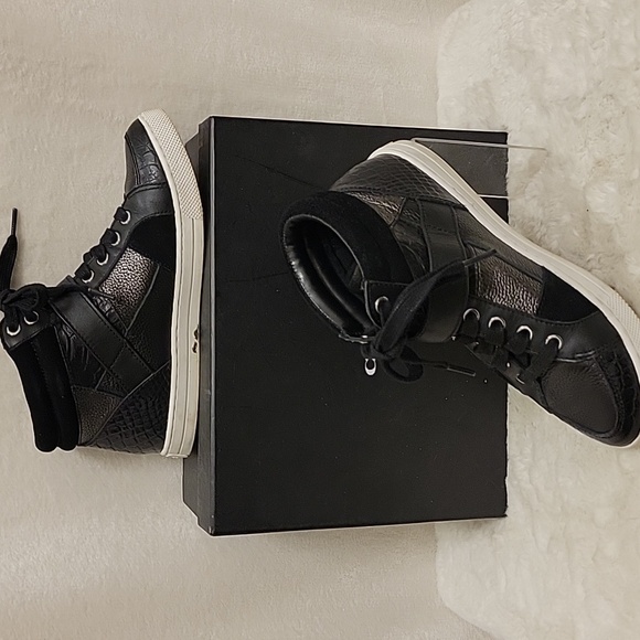 COACH Sneakers Size 6.5M - Picture 3 of 7